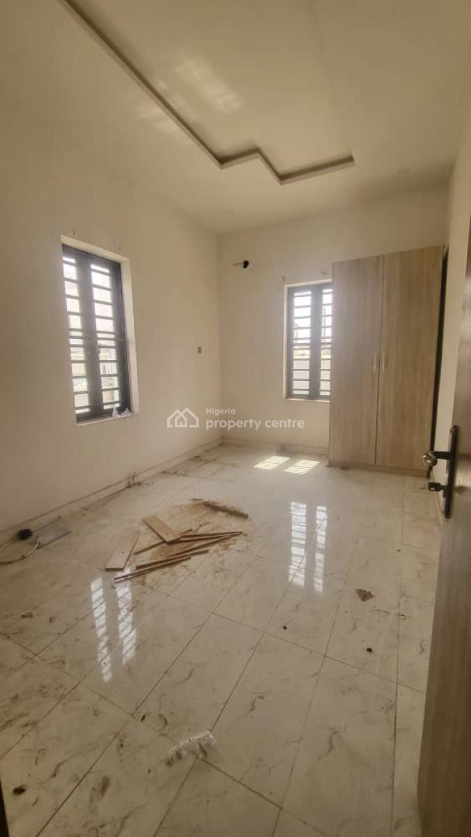 Spacious 2bedroom Apartment, Ologolo, Lekki, Lagos, Flat / Apartment for Rent