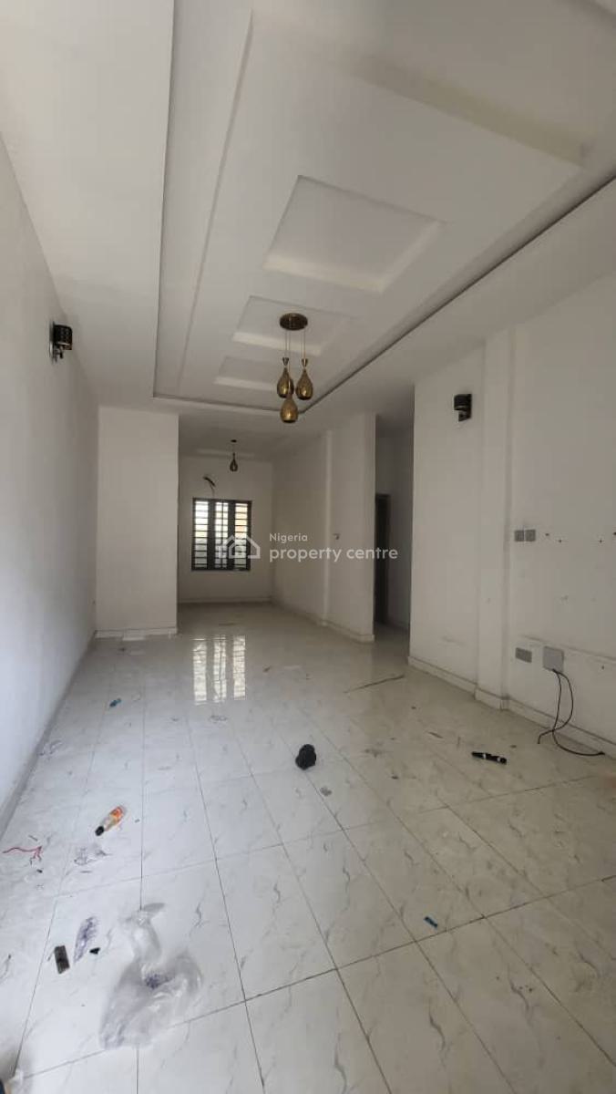 Spacious 2bedroom Apartment, Ologolo, Lekki, Lagos, Flat / Apartment for Rent