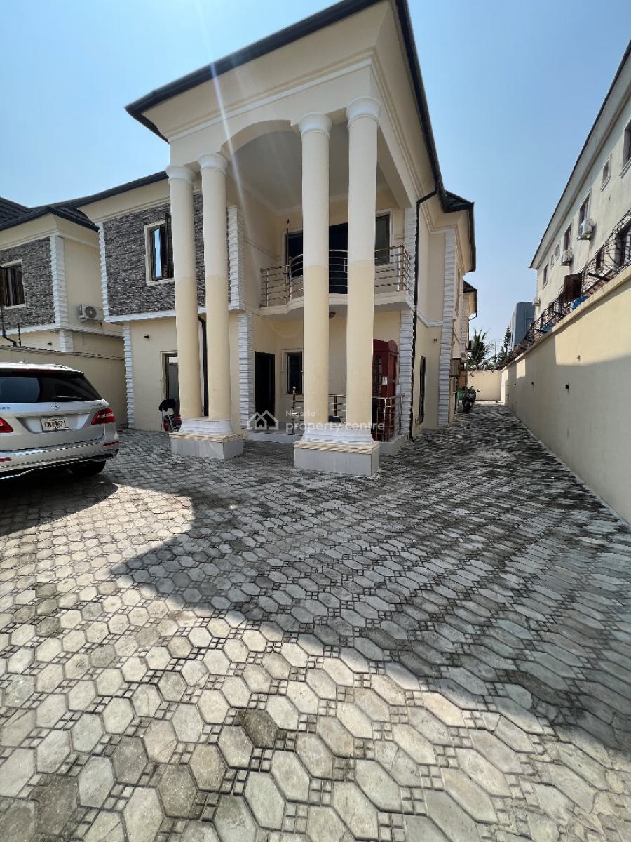 3 Bedroom Semi Detached House at Lekki Phase 1,  2units in a Compound, Off Bisola Durosinmi Etti Drive Lekki Phase 1, Lekki Phase 1, Lekki, Lagos, Semi-detached Duplex for Rent