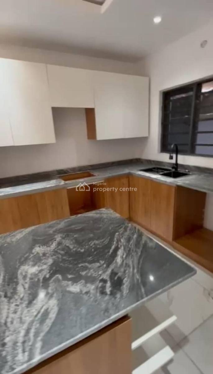 Lovely 3bedroom Flat, Aguda, Surulere, Lagos, Flat / Apartment for Sale