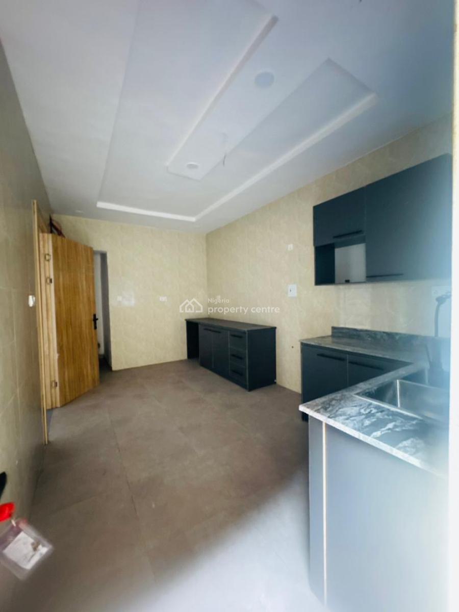 Distinct Lovely 4 Bedroom Semi Detached Home with Bq, Maryland, Maryland, Lagos, Semi-detached Duplex for Sale