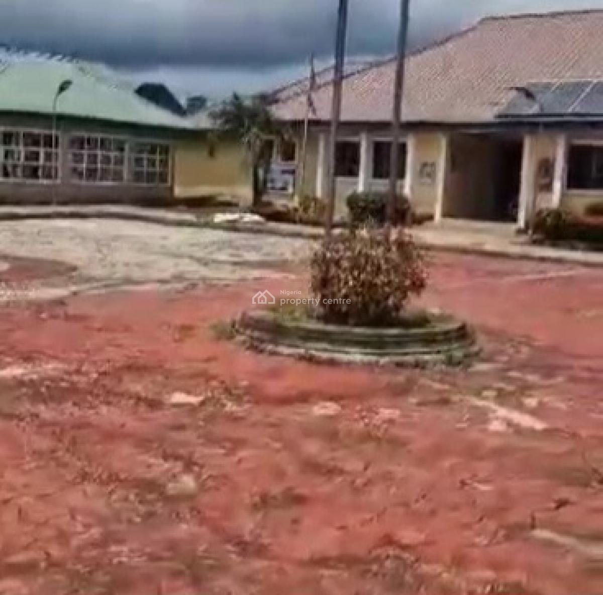 40 Class Rooms, 8admin Offices, 250ft By 750ft Land with Cofo, Aruogba Community, Off Airport Road, Gra, Benin, Oredo, Edo, School for Sale