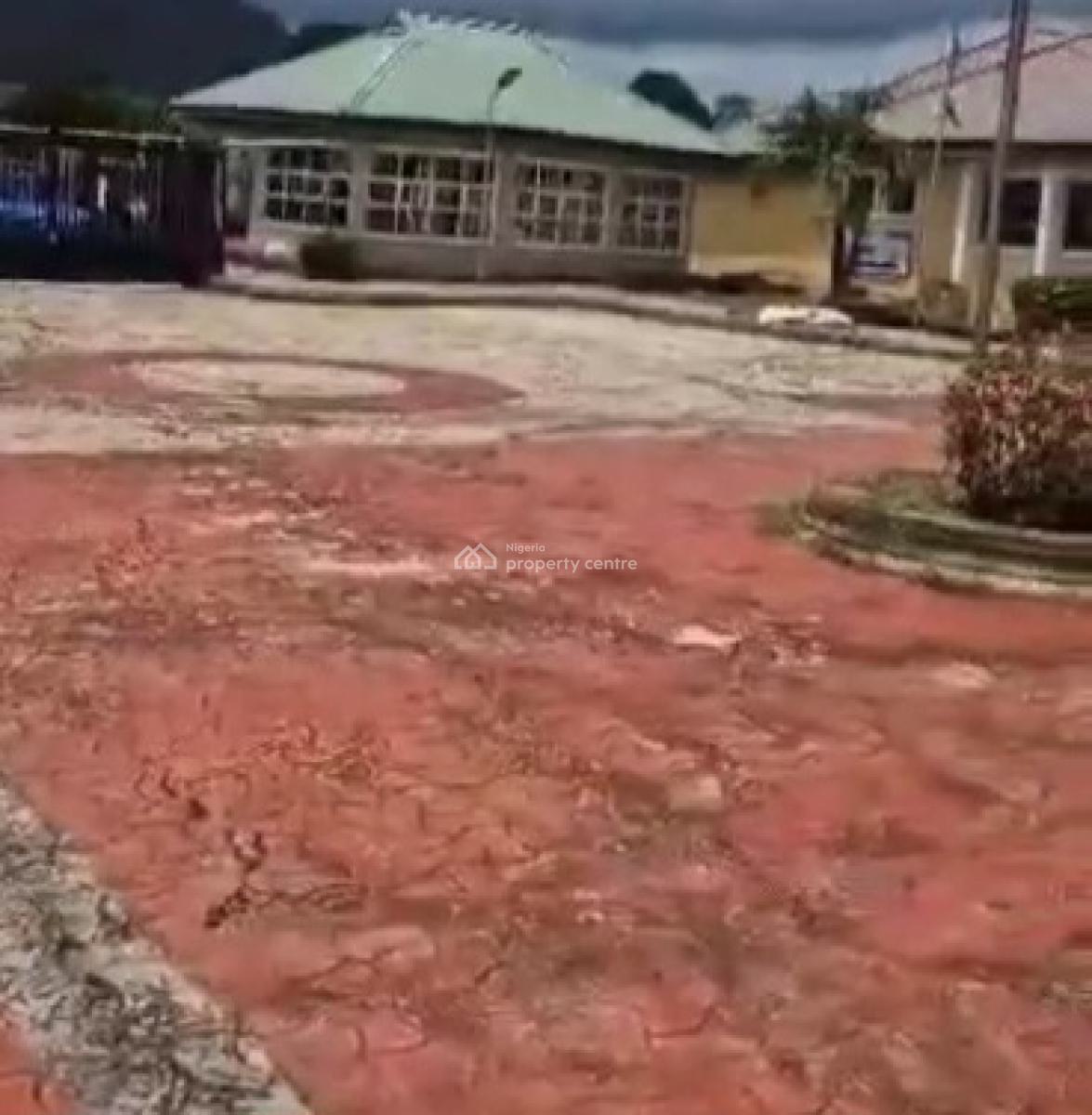 40 Class Rooms, 8admin Offices, 250ft By 750ft Land with Cofo, Aruogba Community, Off Airport Road, Gra, Benin, Oredo, Edo, School for Sale