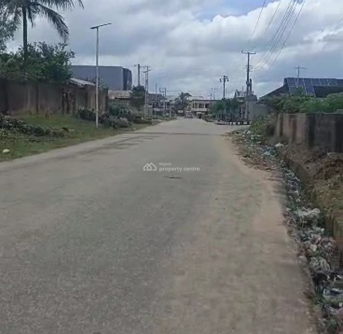 100ft By 100ft Fenecd Round Land with C of O, Etete Layout, Gra, Off Country Home Road, Benin, Oredo, Edo, Land for Sale