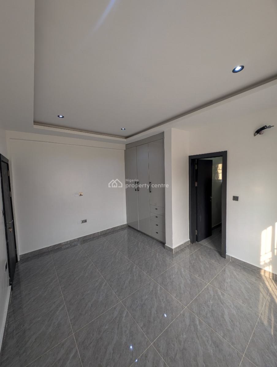 3 Bedroom Luxury Apartment (alpha Beach Estate), Alpha Beach Road, Igbo Efon, Lekki, Lagos, Flat / Apartment for Sale