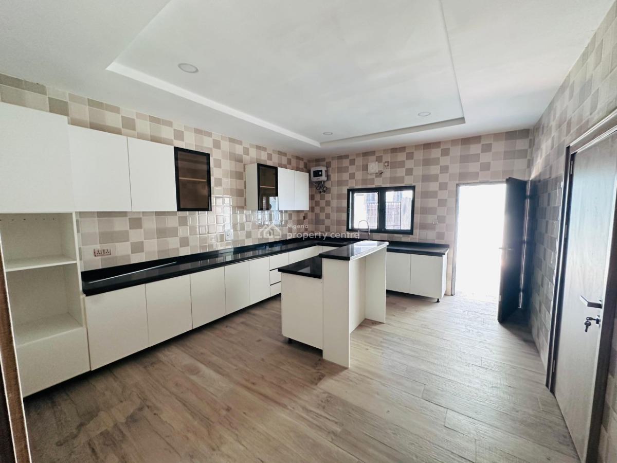 a Well-built Spacious 4-bedroom Semi-detached Duplex + Bq, Lifecamp District ( Video of The House Is Attached), Life Camp, Abuja, Semi-detached Duplex for Rent