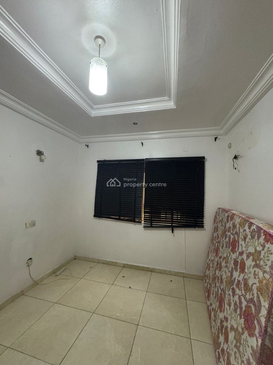 Single Room Shared Apartment in a Duplex Upstairs, Osapa, Lekki, Lagos, Self Contain (single Rooms) for Rent