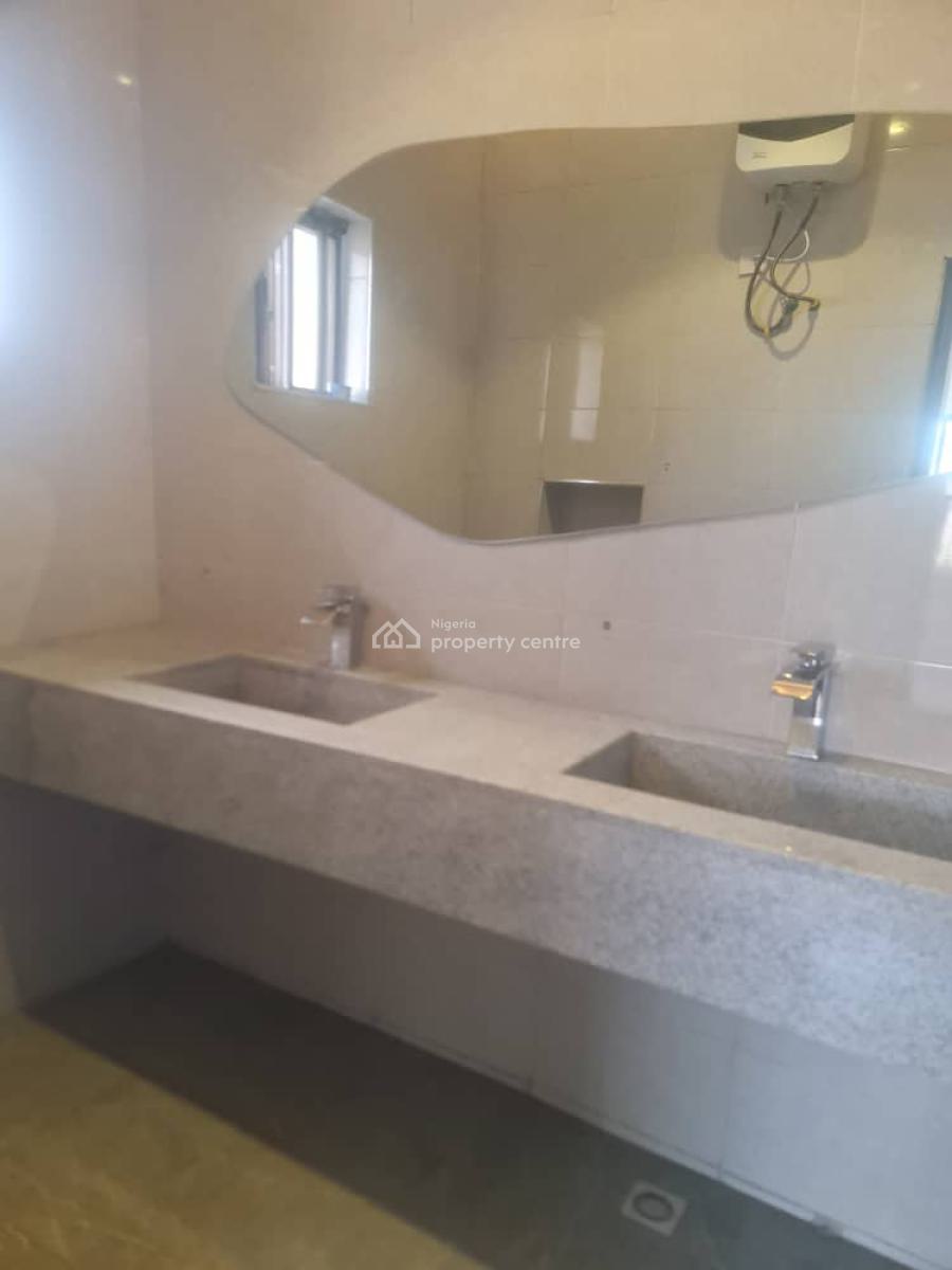Standard and Serviced 3 Bedroom Apartment, Maitama District, Abuja, Flat / Apartment for Rent