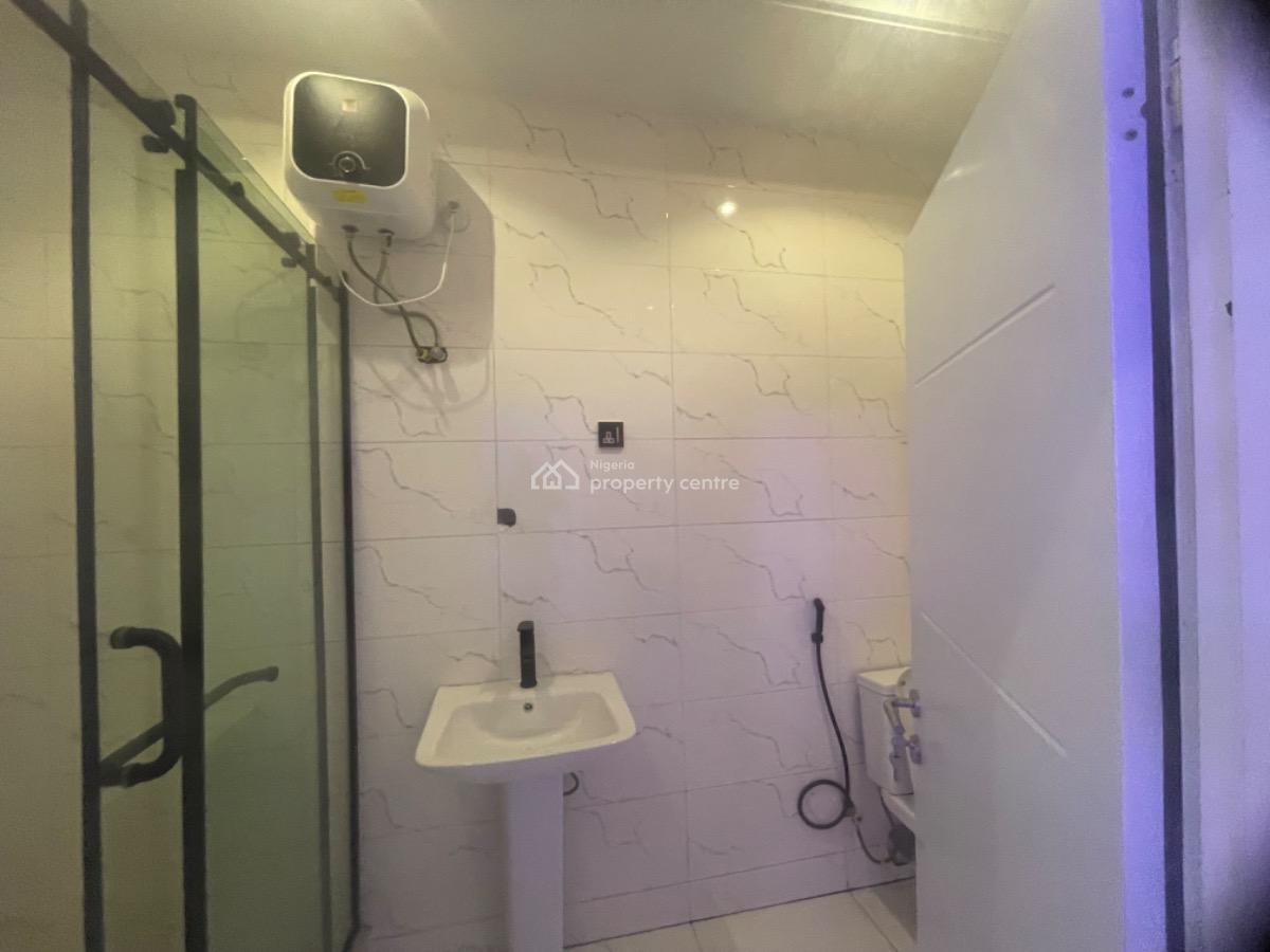 Clean and Spacious Four Bedrooms Furnished Terrace Duplex with Bq, Jabi Near Shop Rite., Jabi, Abuja, Terraced Duplex for Rent