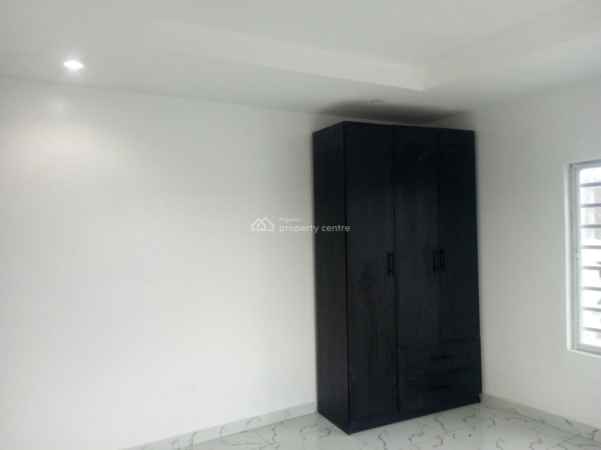 Massive and Beautiful 2bed Upstairs in an Estate, Badore, Ajah, Lagos, Flat / Apartment for Rent