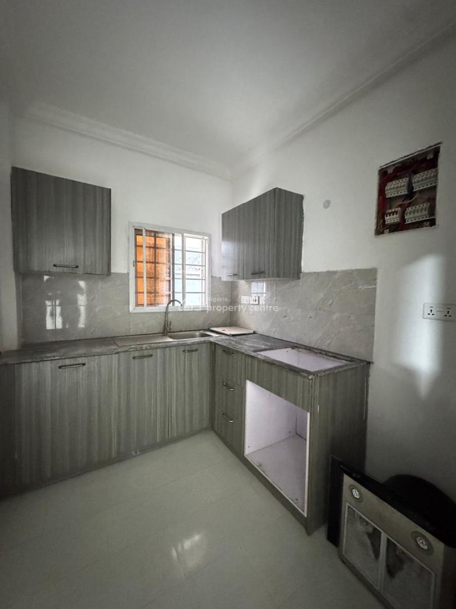 2 Bedrooms All Ensuite Apartment, Orchid Road, Lekki, Lagos, Flat / Apartment for Sale