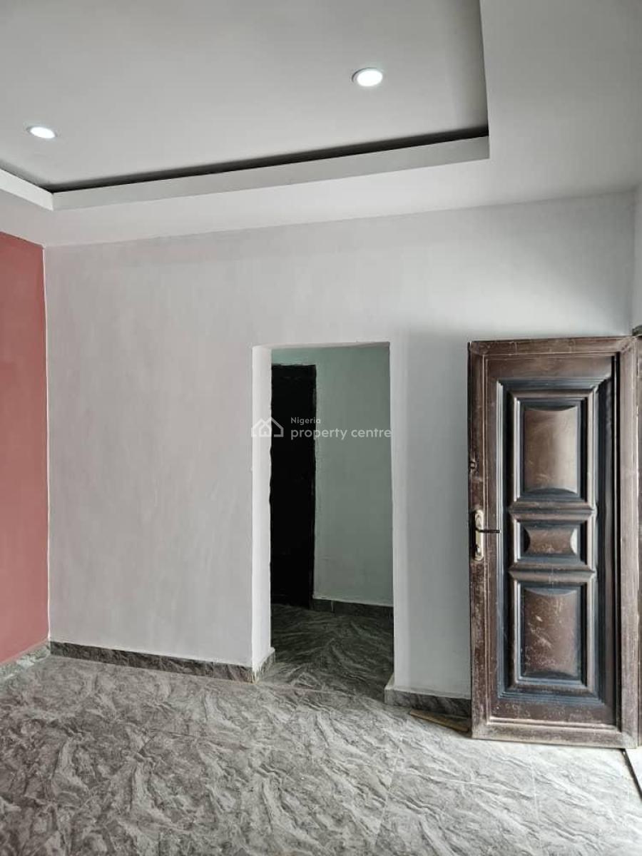 Luxury 2 Bedroom Fkat, Along Jedo Road, Lugbe District, Abuja, Block of Flats for Sale