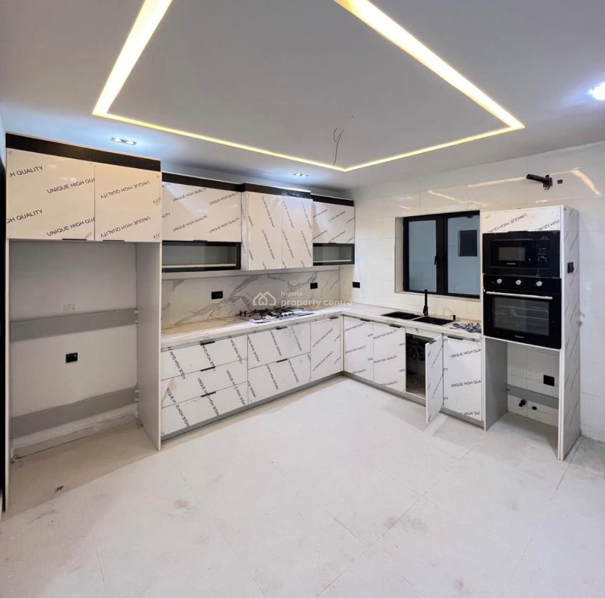 Magnificent 4bedroom Terrace Now Available, Lekki Phase 1, Lekki, Lagos, Terraced Duplex for Rent