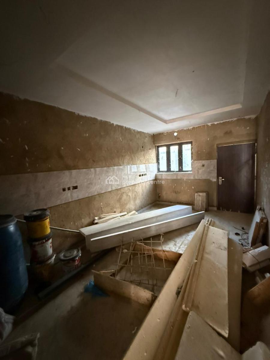 Exquisite 5 Bedroom Terrace Duplex with Bq, Inside Jahi, Jahi, Abuja, Terraced Duplex for Sale