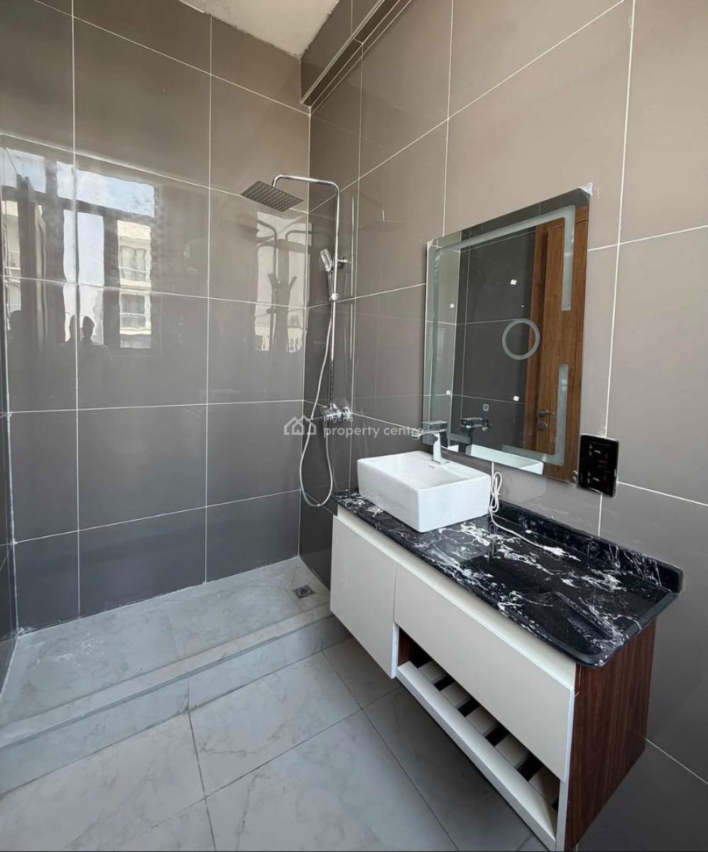 2-bedroom Apartment, Lekki Phase 1, Lekki, Lagos, Flat / Apartment for Rent