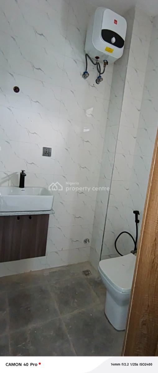 Newly Luxury and Spacious 2bed and 3bedroom with Bq, Lekki, Lagos, Flat / Apartment for Sale