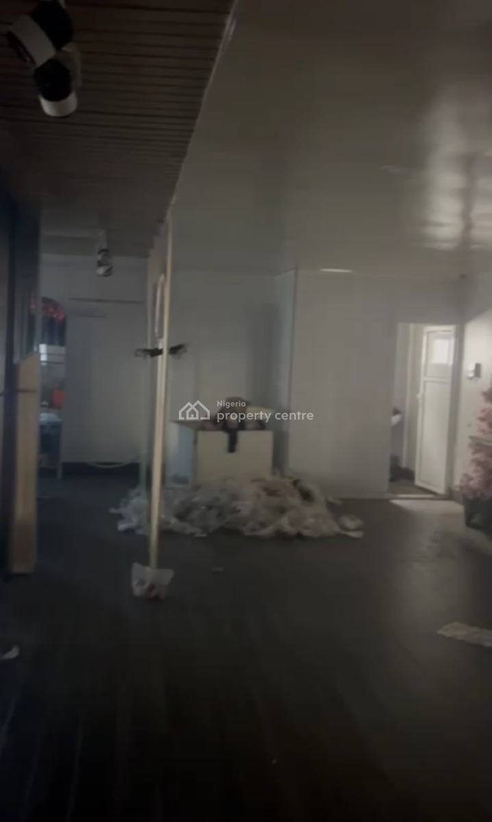 300m2 Office Space at First Floor, Opebi, Ikeja, Lagos, Office Space for Rent