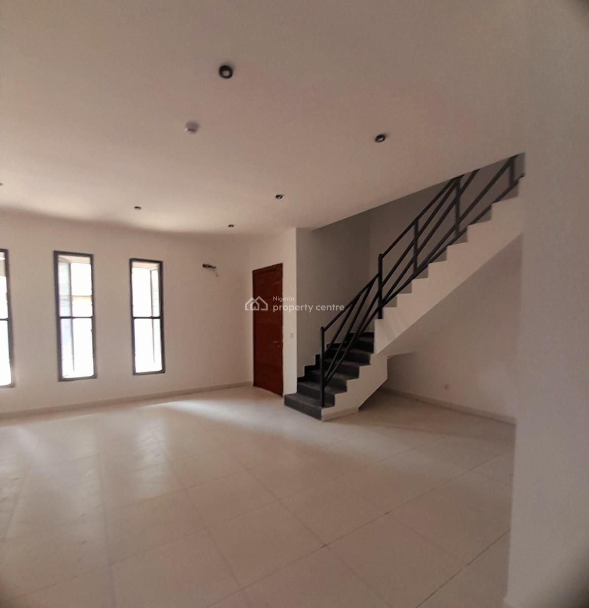 4-bedroom Maisonette with Bq  Along Spg Road, Igbo-efon, Lekki, L, Spg Road, Igbo-efon, Lekki, Lagos, Terraced Duplex for Sale