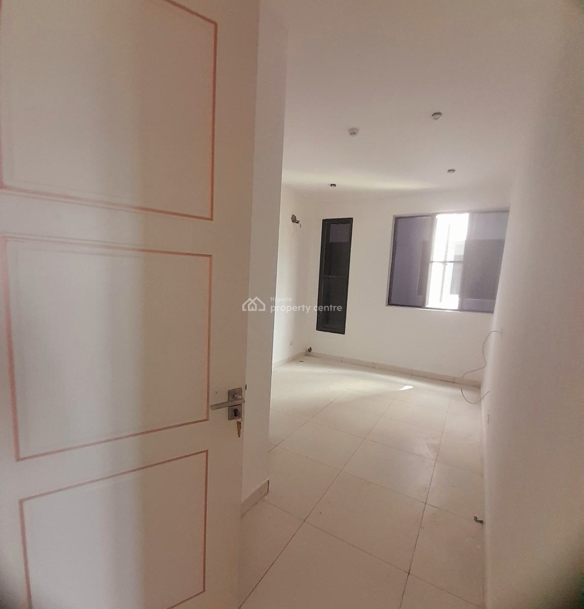 4-bedroom Maisonette with Bq  Along Spg Road, Igbo-efon, Lekki, L, Spg Road, Igbo-efon, Lekki, Lagos, Terraced Duplex for Sale