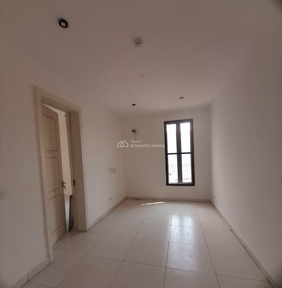 4-bedroom Maisonette with Bq  Along Spg Road, Igbo-efon, Lekki, L, Spg Road, Igbo-efon, Lekki, Lagos, Terraced Duplex for Sale