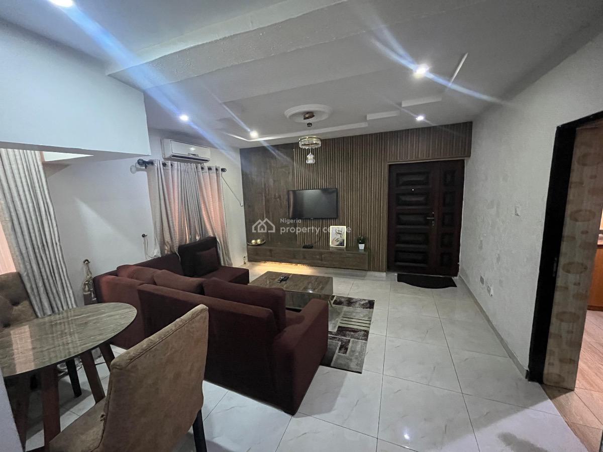 Cute Two Bedroom Apartment in a Secured Neighborhood, Magodo Estate, Gra Phase 2, Magodo, Lagos, Flat / Apartment Short Let