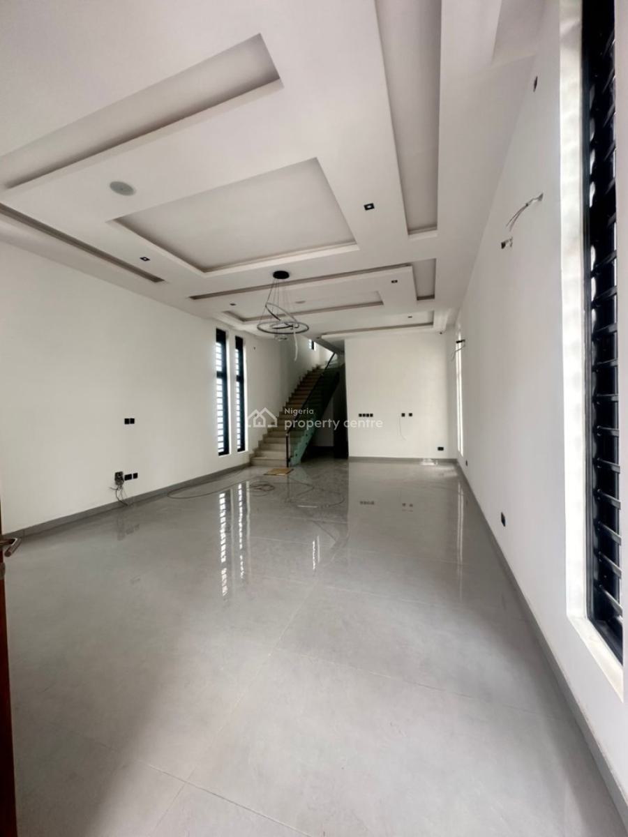 5 Bed Fully Detached Duplex with  Bq, Ikota, Lekki, Lagos, Detached Duplex for Sale