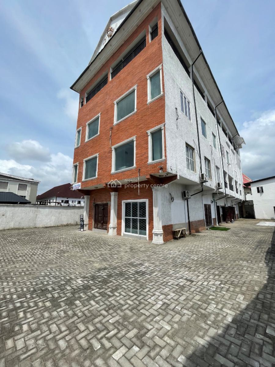 Shop at a Strategic Mall on The Expressway, Lekki - Epe Wax Press Way, Abijo, Lekki, Lagos, Plaza / Complex / Mall for Rent