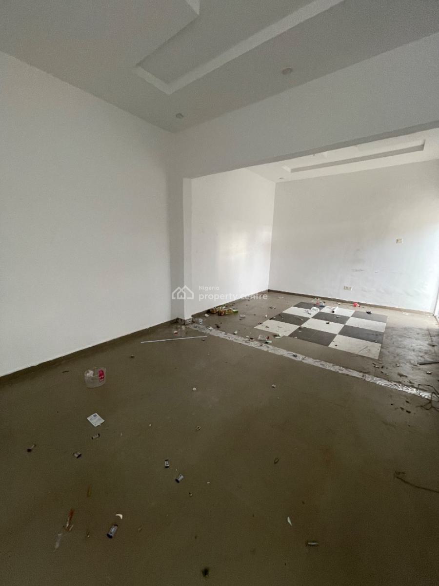 Shop at a Strategic Mall on The Expressway, Lekki - Epe Wax Press Way, Abijo, Lekki, Lagos, Plaza / Complex / Mall for Rent