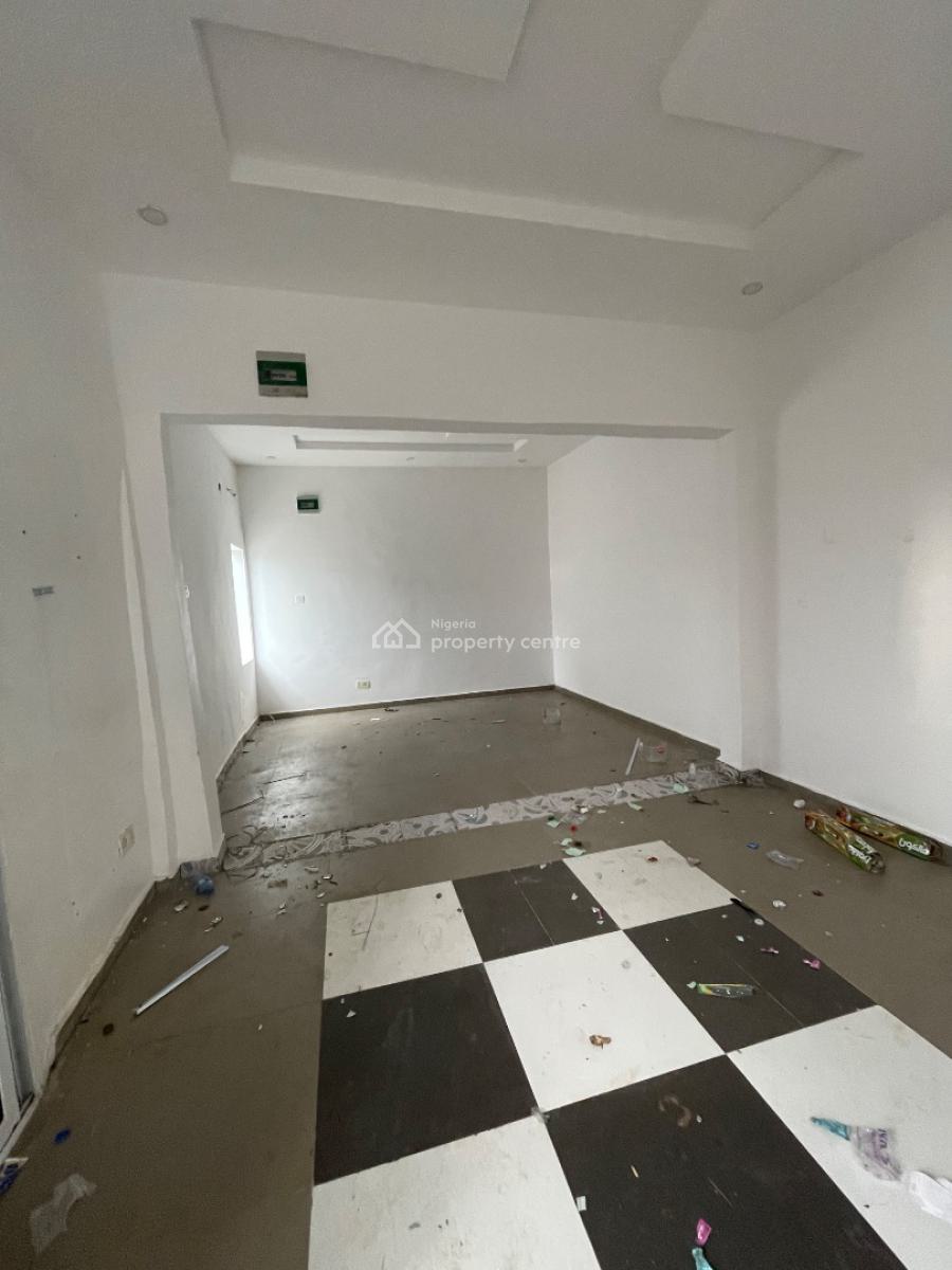 Shop at a Strategic Mall on The Expressway, Lekki - Epe Wax Press Way, Abijo, Lekki, Lagos, Plaza / Complex / Mall for Rent