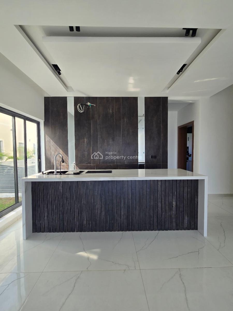 Elegant and Spacious 5-bedroom Semi-detached Duplex with Bq, Ikate, Lekki, Lagos, Semi-detached Duplex for Sale