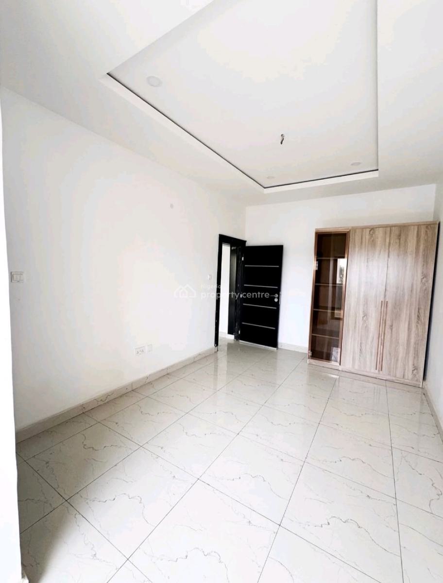 Luxury Living at Its Best in Guzape! Newly Built 4-bedroom Terrace Dup, Guzape District, Abuja, House for Sale