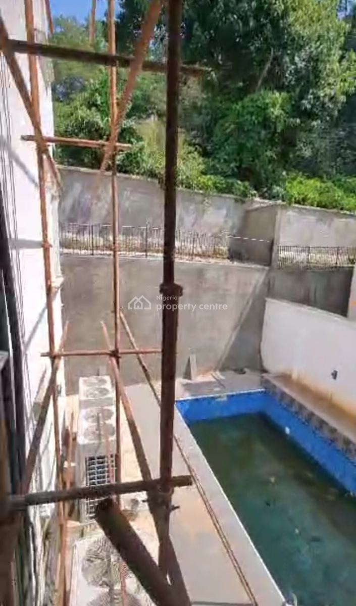 10 Bedrooms. with 25 Car Park 4 Sitting Room.  4bq., Maitama District, Abuja, Detached Duplex for Sale