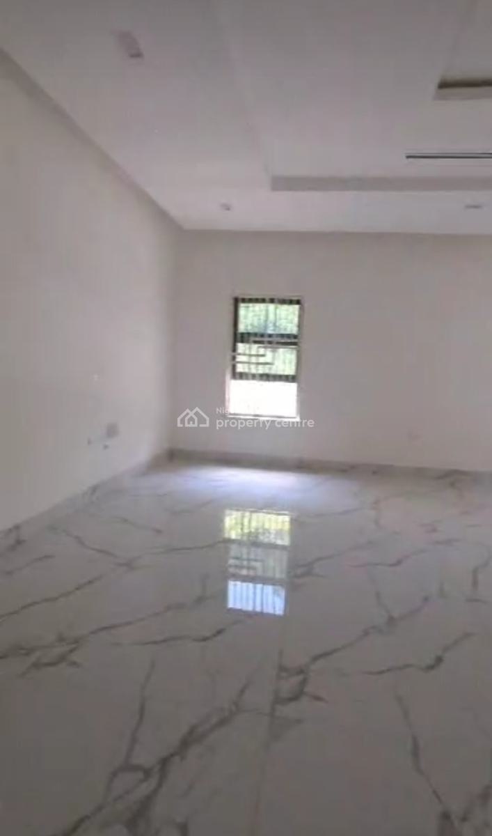 10 Bedrooms. with 25 Car Park 4 Sitting Room.  4bq., Maitama District, Abuja, Detached Duplex for Sale