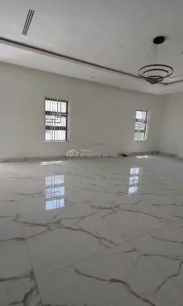 10 Bedrooms. with 25 Car Park 4 Sitting Room.  4bq., Maitama District, Abuja, Detached Duplex for Sale