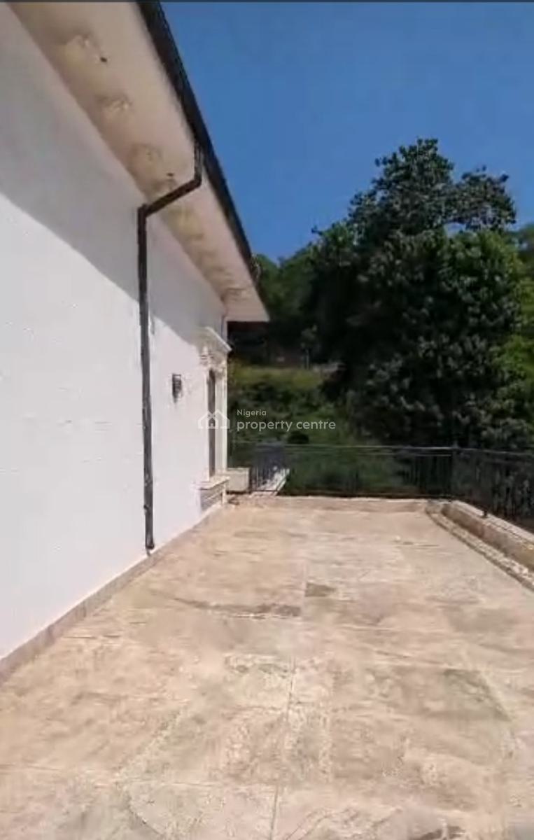 10 Bedrooms. with 25 Car Park 4 Sitting Room.  4bq., Maitama District, Abuja, Detached Duplex for Sale