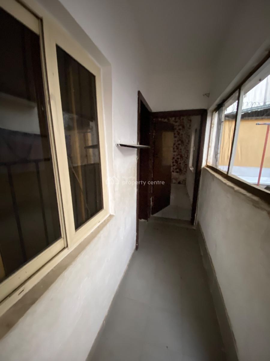 Room and Parlor (mini Flat) in a Secure Luxury Estate, in a Secure Luxury Estate, Ikota, Lekki, Lagos, Mini Flat (room and Parlour) for Rent