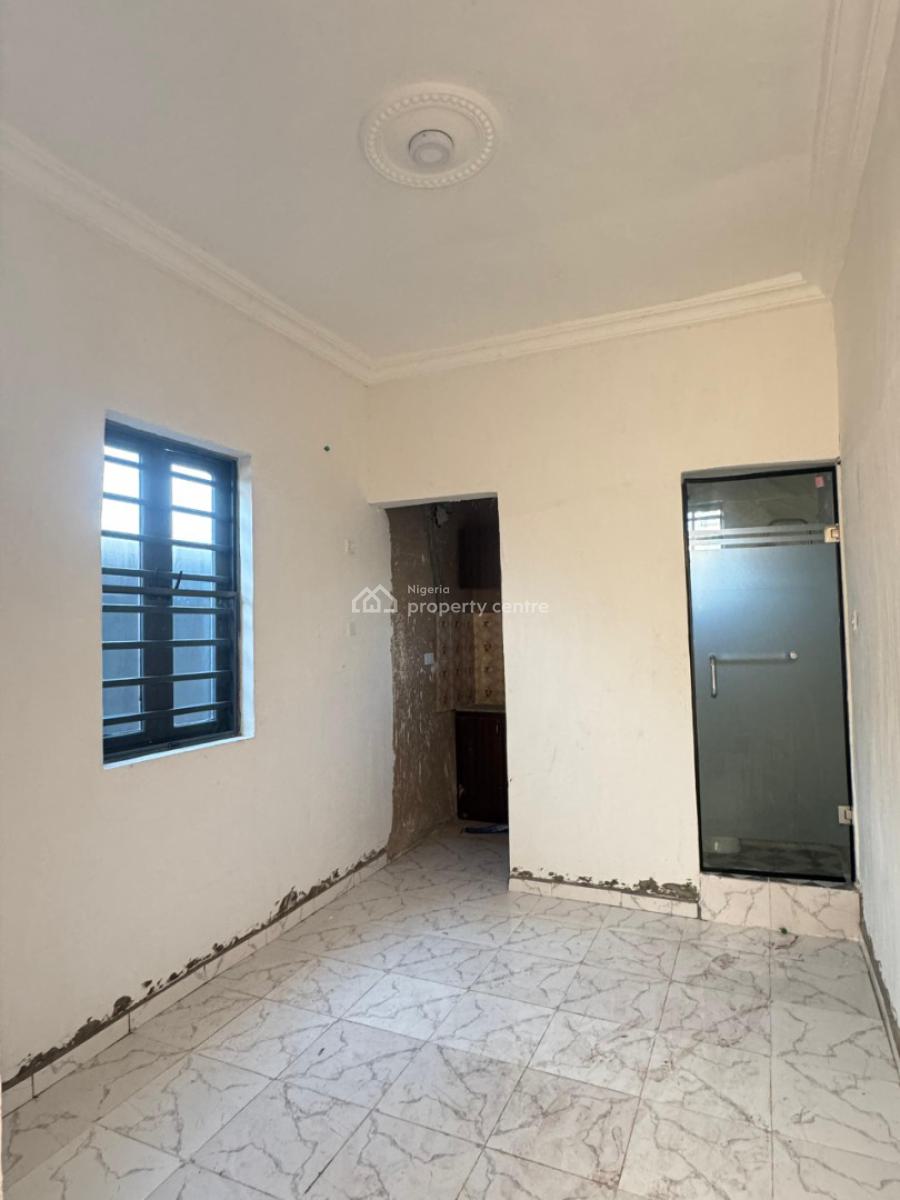 Modern 17 Years Long Lease Apartment, Fully Completed and Ready, Akoka, Yaba, Lagos, Flat / Apartment for Sale