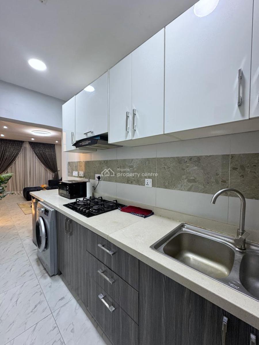 a Fully Furnished & Serviced 1 Bedroom Apartment in a Serene Area, Abraham Adesanya, Ajah, Lagos, Flat / Apartment for Rent