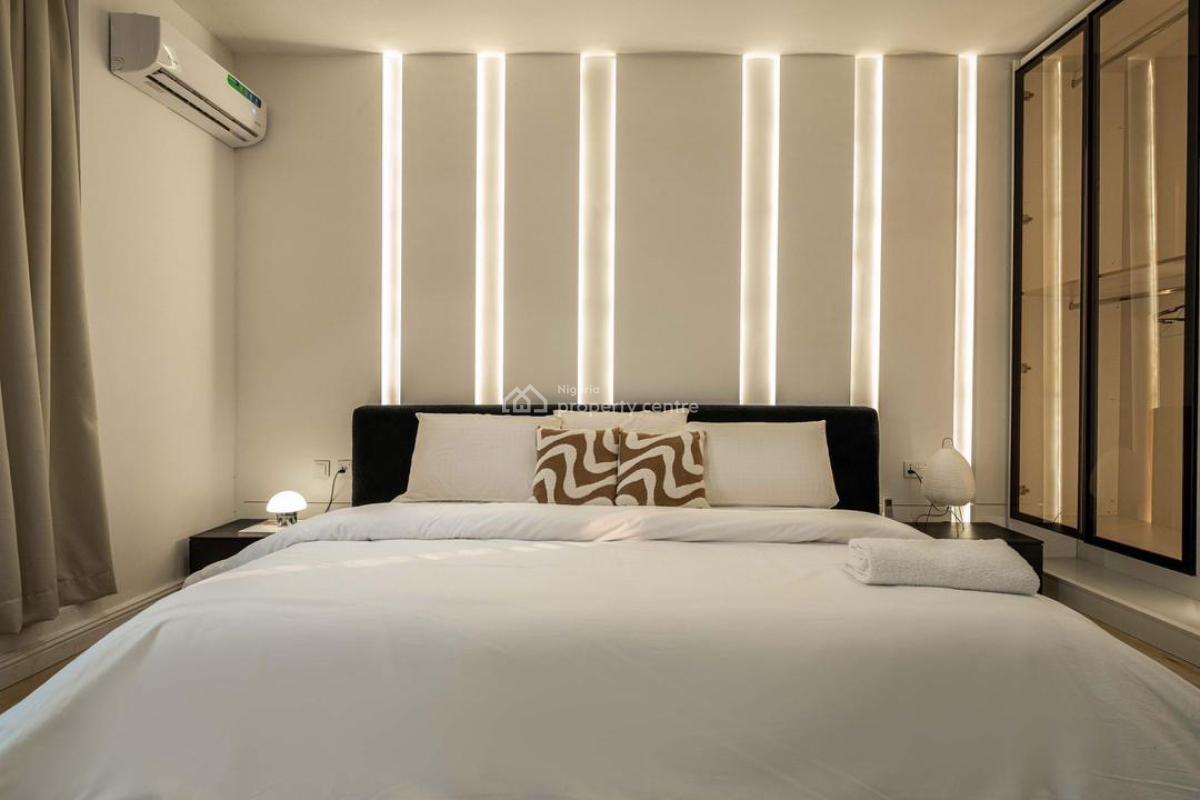 Elegant Two Bedroom Apartment, Lekki Phase 1, Lekki, Lagos, Flat / Apartment Short Let