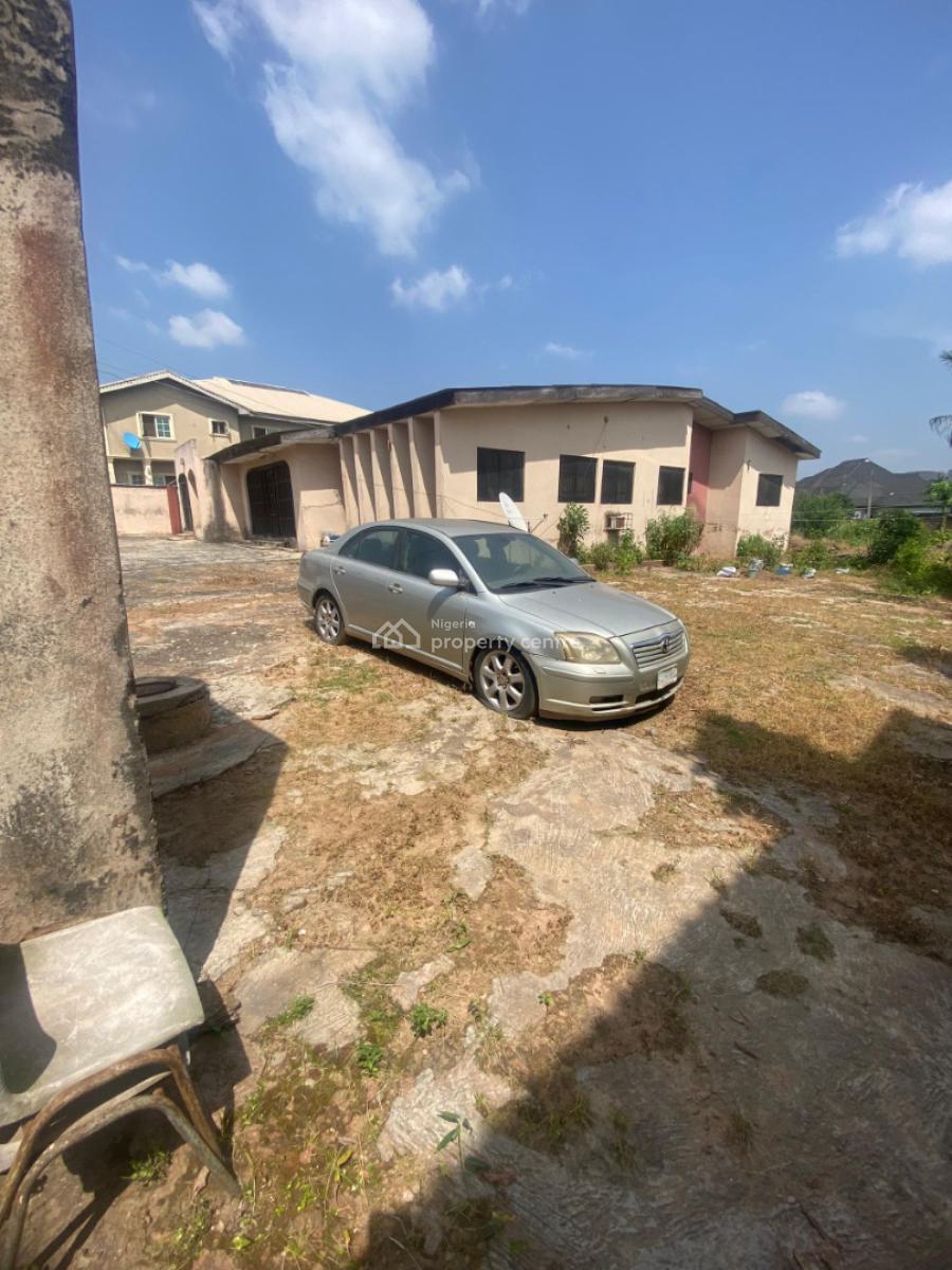 5 Bedroom Bungalow on 1 and a Half Plot of Land, Ijapo Extension Akure, Akure, Ondo, Detached Bungalow for Sale