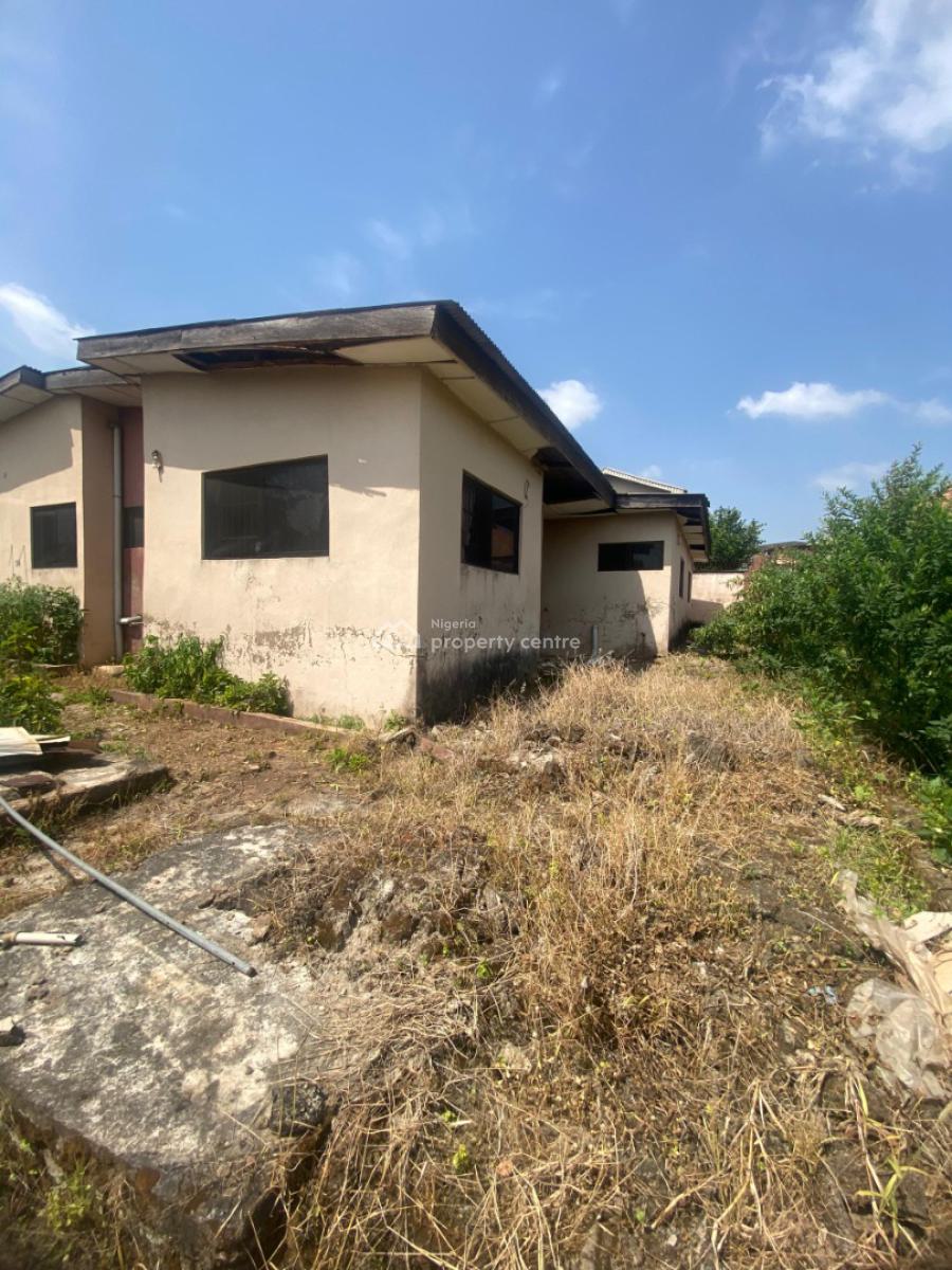 5 Bedroom Bungalow on 1 and a Half Plot of Land, Ijapo Extension Akure, Akure, Ondo, Detached Bungalow for Sale