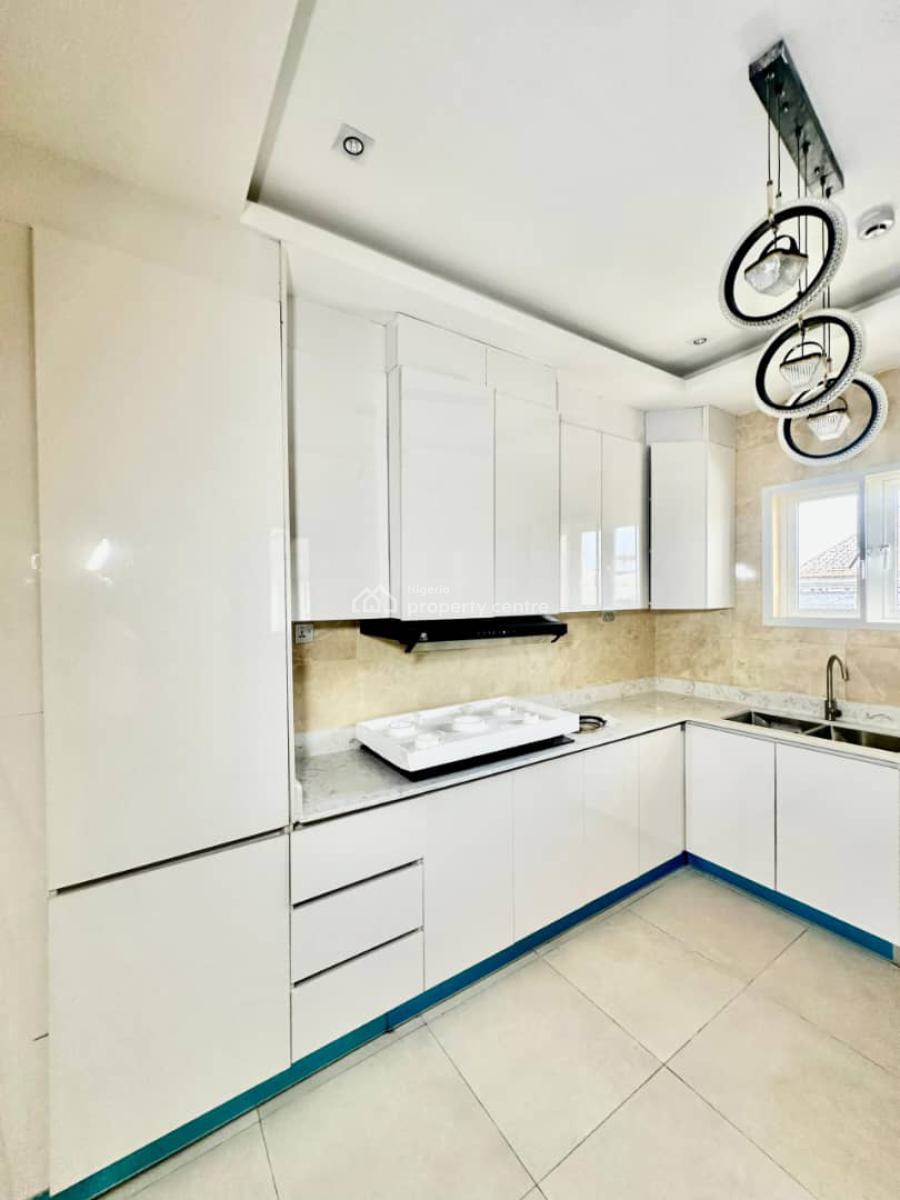 Serviced 2 Bedroom Flat with Fitted Kitchen, Parkview, Ikoyi, Lagos, Flat / Apartment for Rent