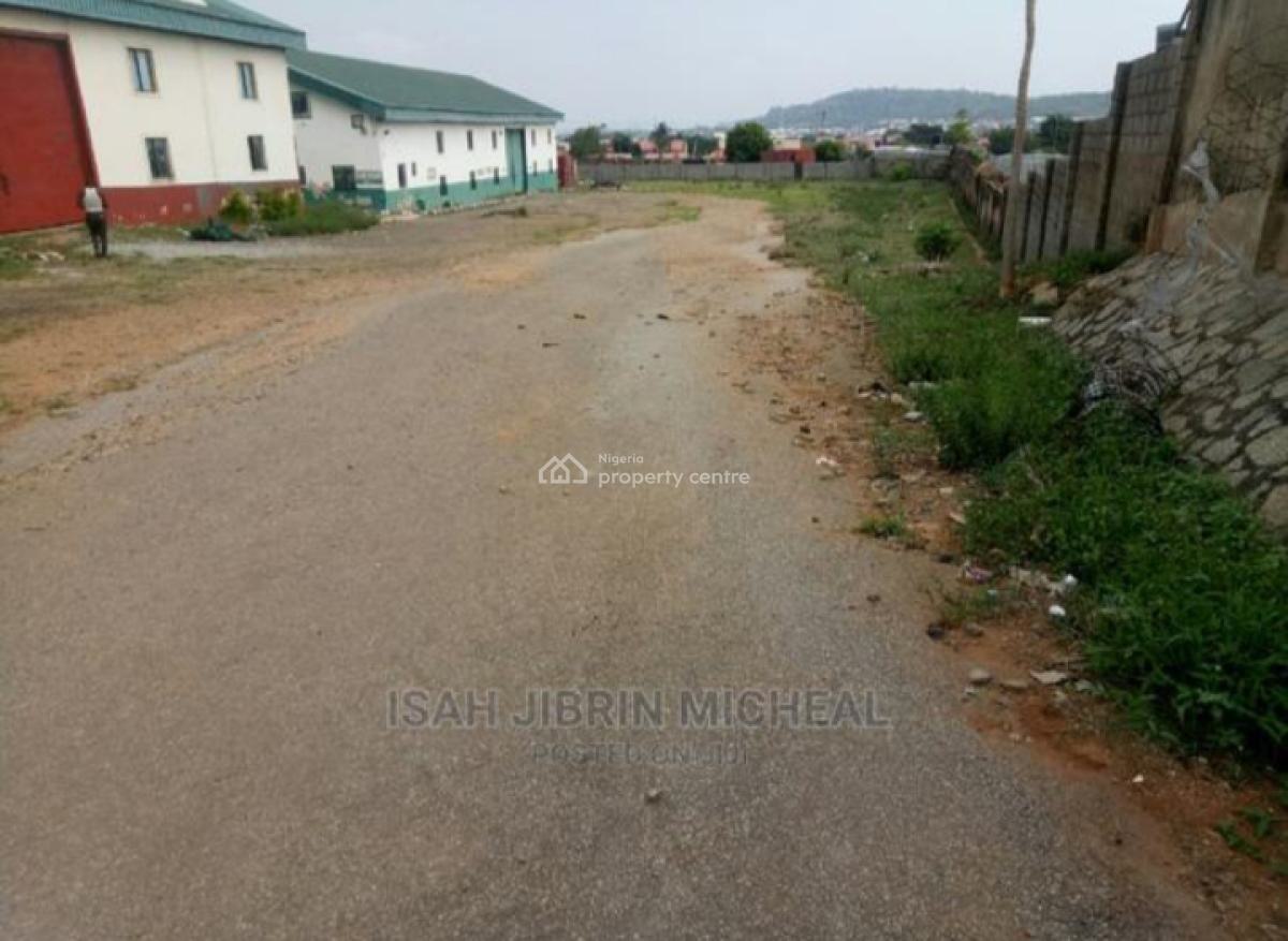Standard Well Built 600sqm Warehouse, Gwarimpa 2nd Plot to Express, Gwarinpa, Abuja, Warehouse for Rent