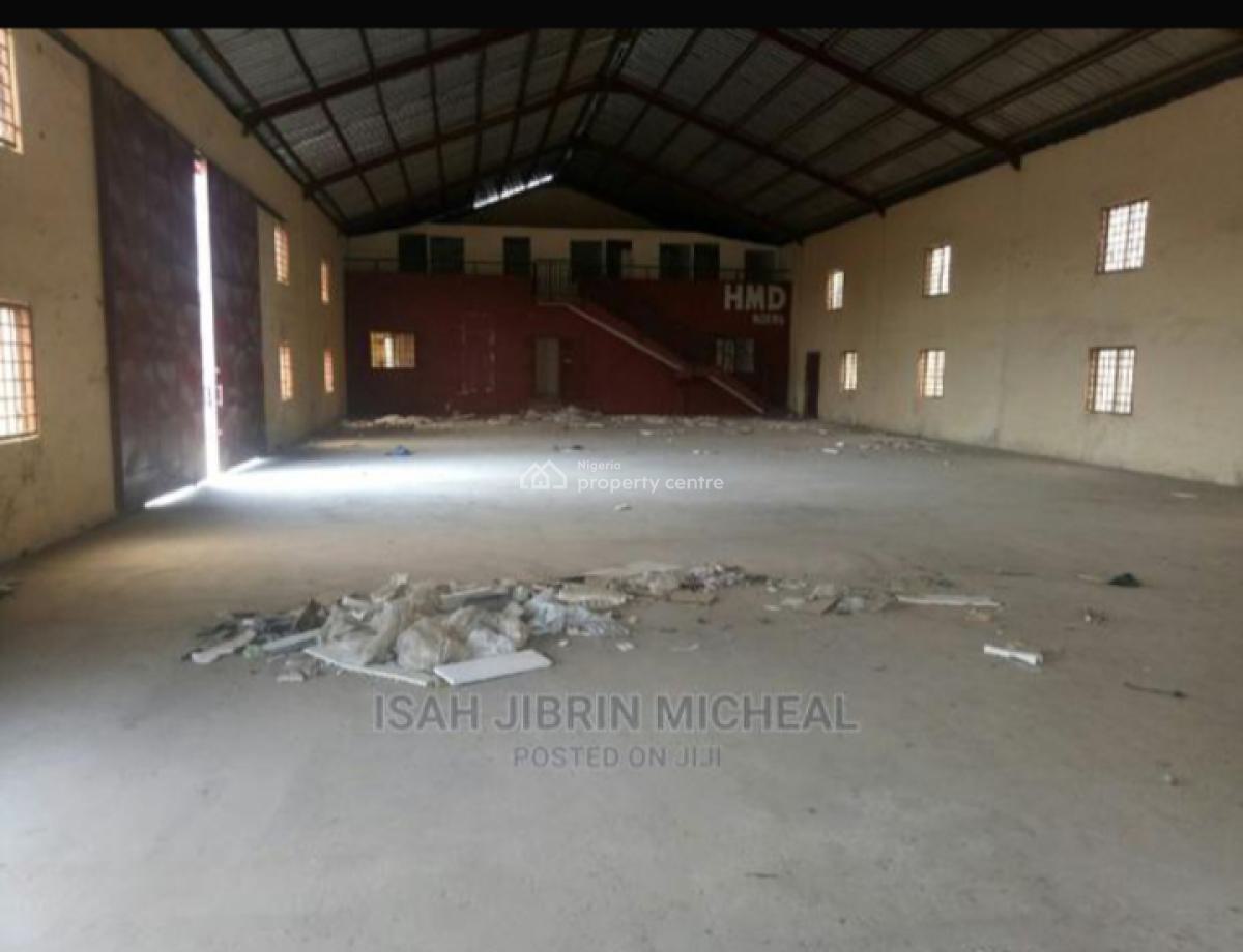 Standard Well Built 600sqm Warehouse, Gwarimpa 2nd Plot to Express, Gwarinpa, Abuja, Warehouse for Rent