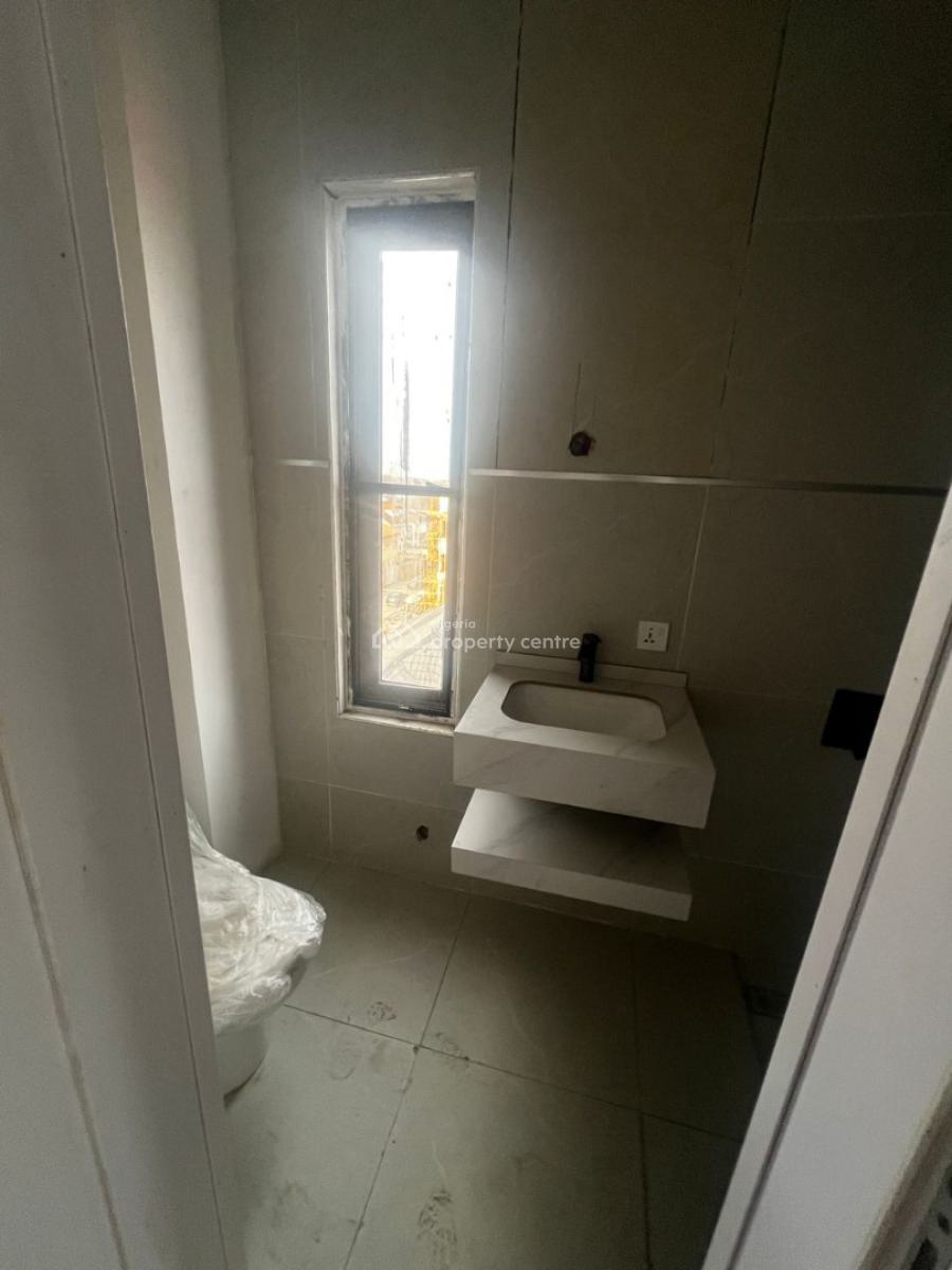 Decent Spaciously Built 2 Bedroom Apartment, Real Money Value, Ikate, Lekki, Lagos, Flat / Apartment for Sale