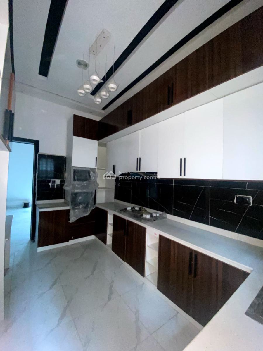 Classic 5 Bedroom Semi Detached Duplex in a Secure Estate, Lekki Phase 1, Lekki, Lagos, Semi-detached Duplex for Rent