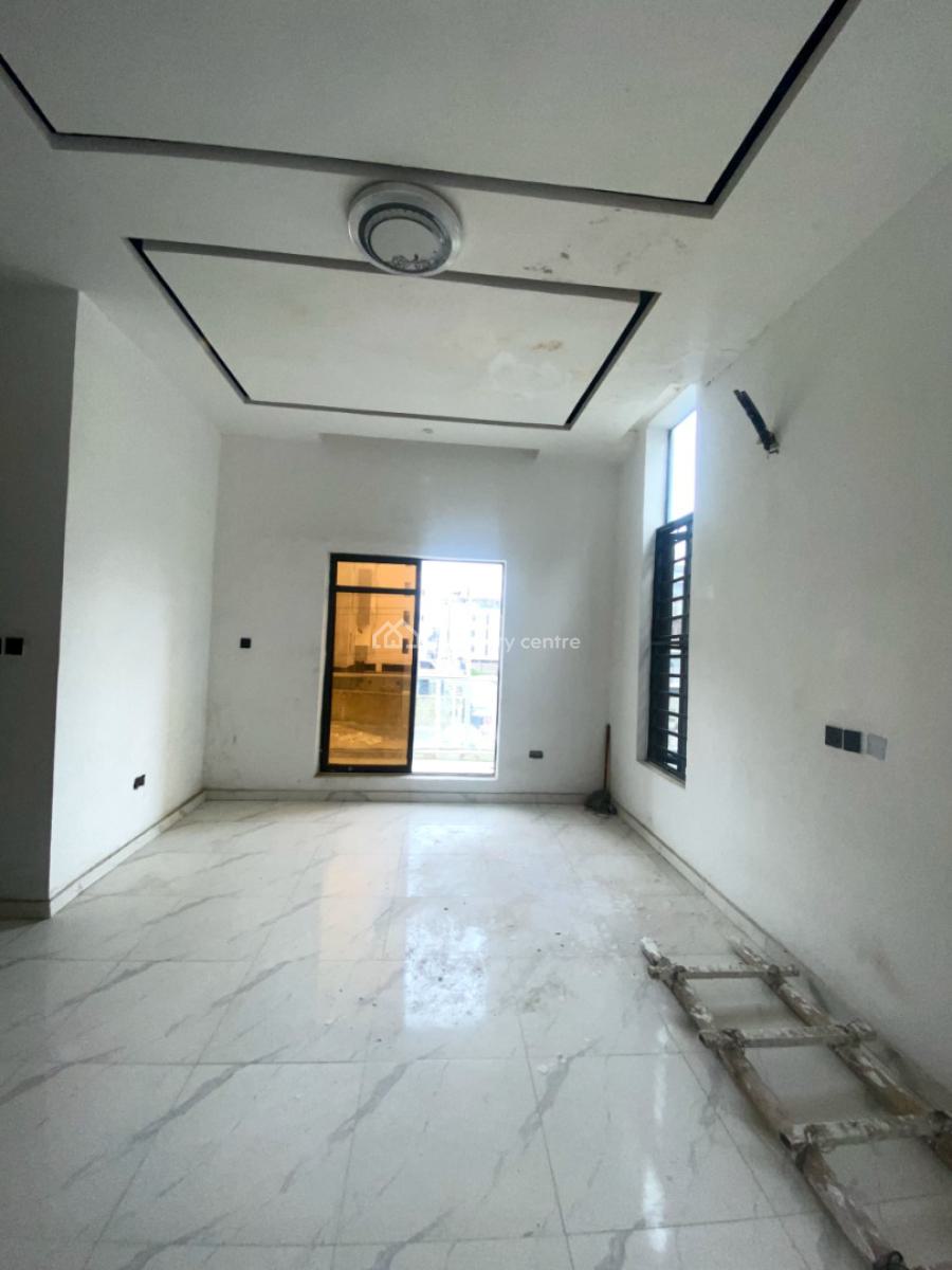 Classic 5 Bedroom Semi Detached Duplex in a Secure Estate, Lekki Phase 1, Lekki, Lagos, Semi-detached Duplex for Rent