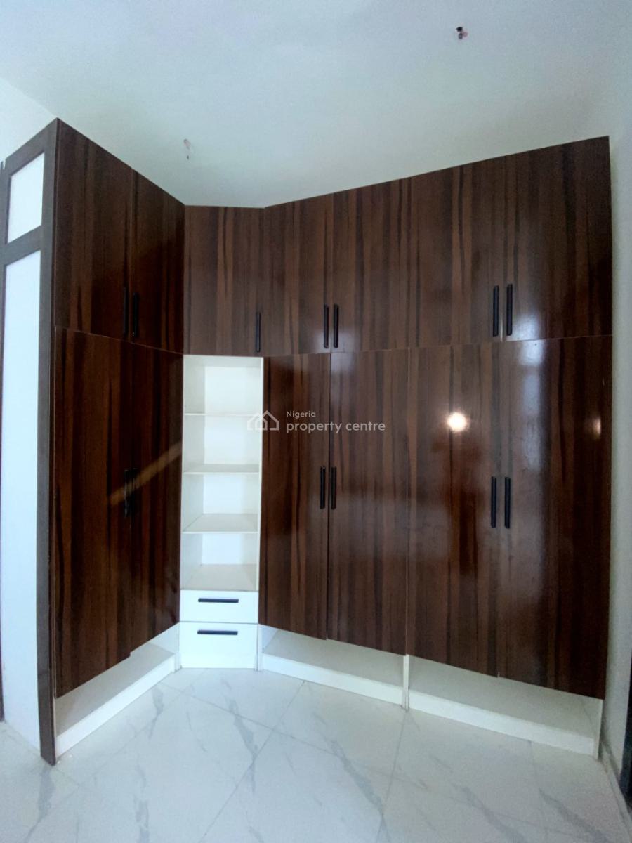 Classic 5 Bedroom Semi Detached Duplex in a Secure Estate, Lekki Phase 1, Lekki, Lagos, Semi-detached Duplex for Rent