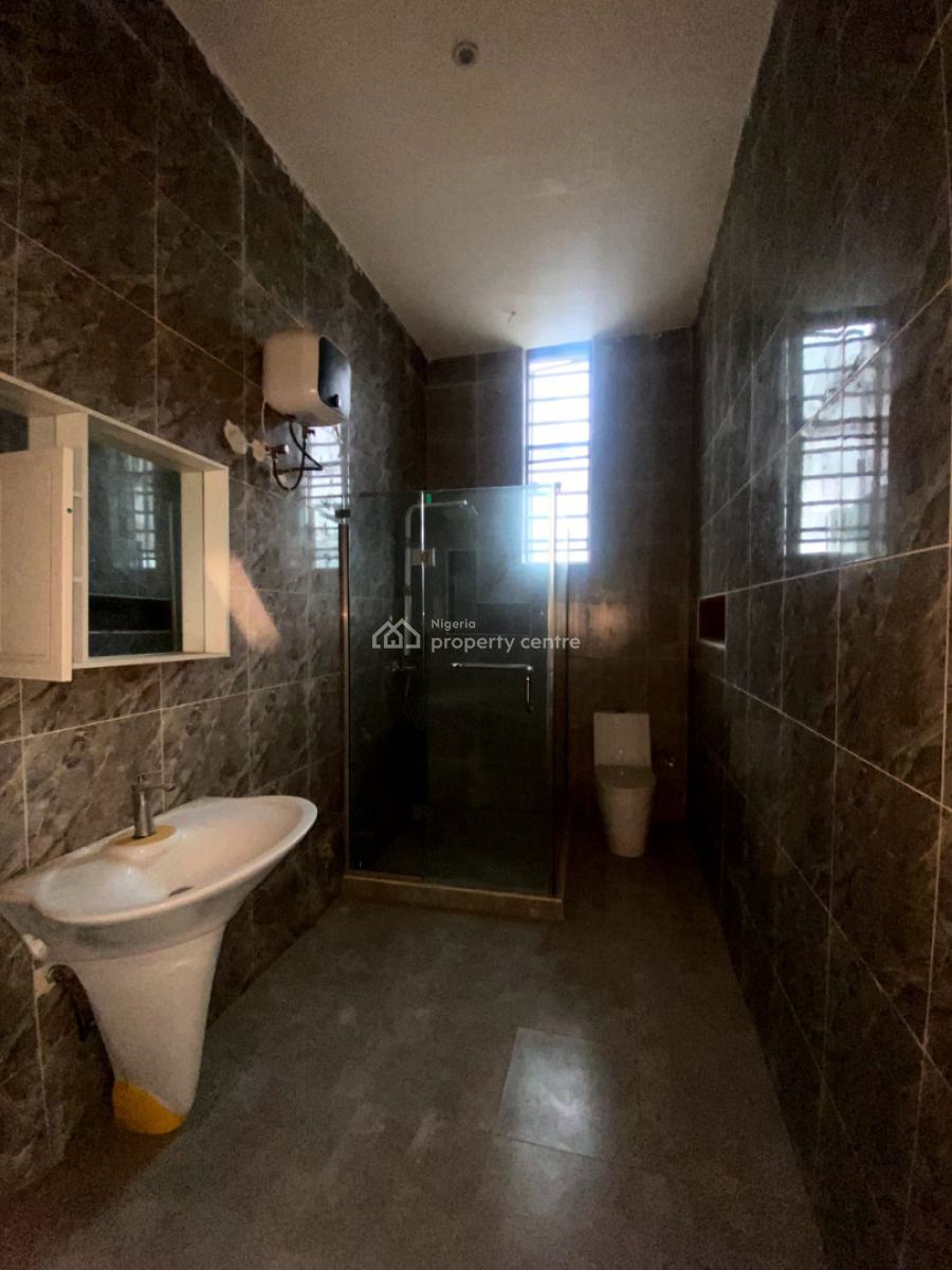 Classic 5 Bedroom Semi Detached Duplex in a Secure Estate, Lekki Phase 1, Lekki, Lagos, Semi-detached Duplex for Rent