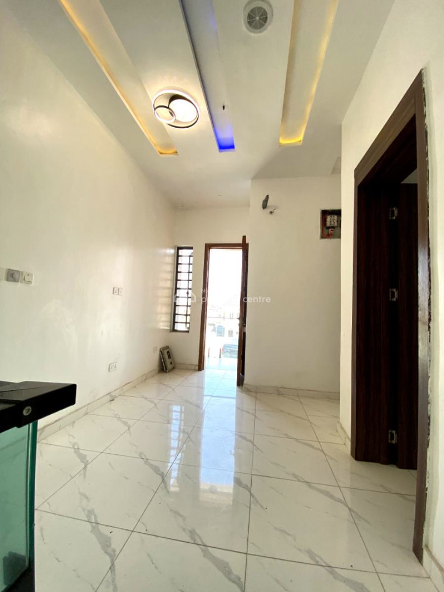 Classic 4 Bedroom Semi Detached Duplex in a Secure Estate, Orchid, Lekki, Lagos, Semi-detached Duplex for Rent